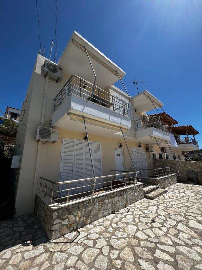 Apartment Fane's Himare