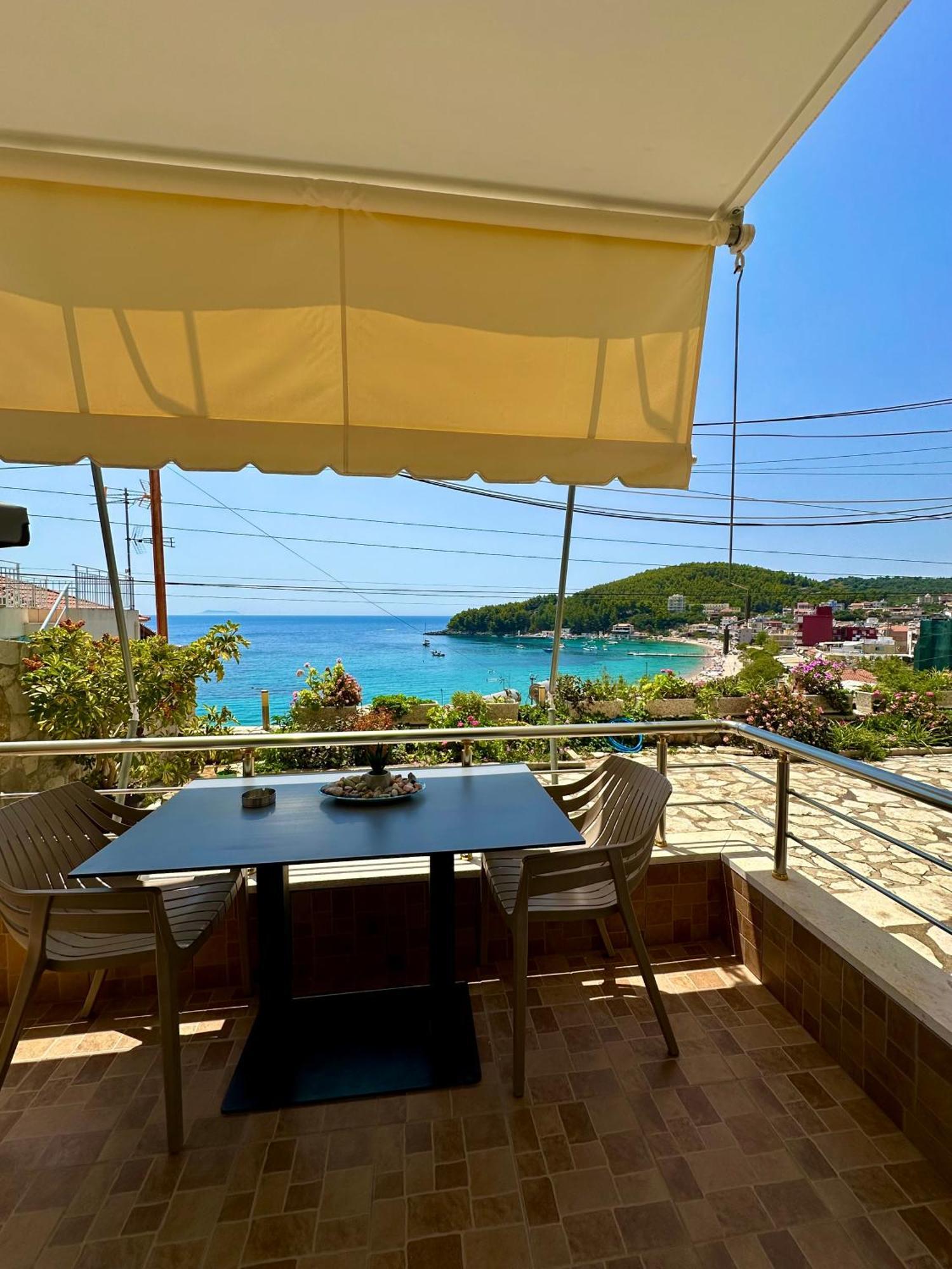 Fane's Apartment Himare