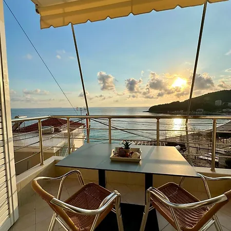 Fane'S Apartments Himare Exterior photo